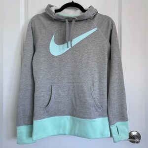Nike therma fit hoodie XS - great for runners in cold weather
